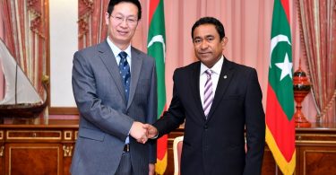 President Yameen (R) shakes hands with the new Chinese Ambassador to the Maldives, Zhang Lizhong, PHOTO/PRESIDENT'S OFFICE