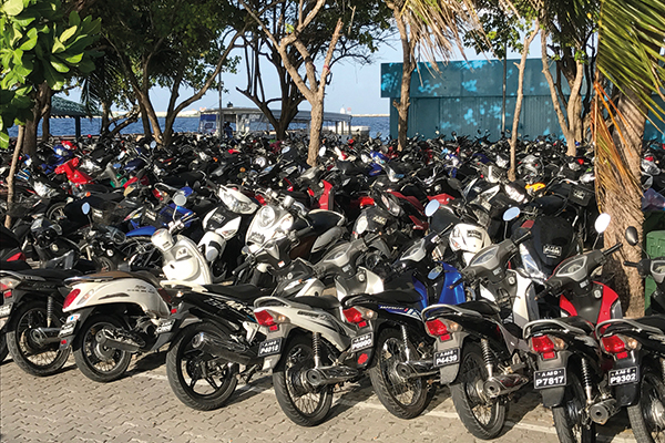 Maldives-motorbikes-600