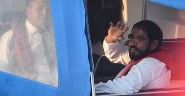 JP leader Qasim Ibrahim being taken back to Dhoonidhoo where he is kept in Police custody