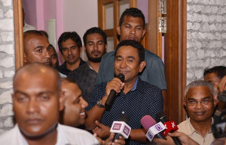 President Yameen speaking at a protest held by PPM raising doubts about the election result