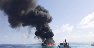 Speed boat caught fire near Thaa Atoll Guraidhoo
