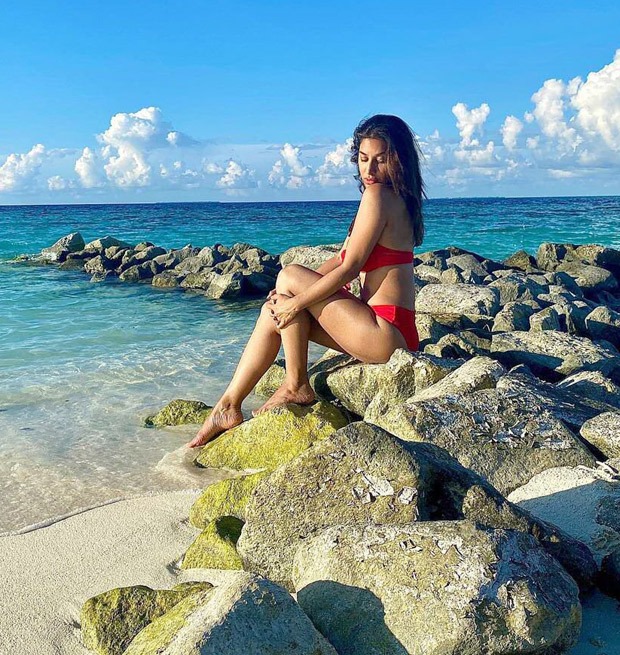 Sophie Choudry is all about hotness in red bikini during Maldives vacation